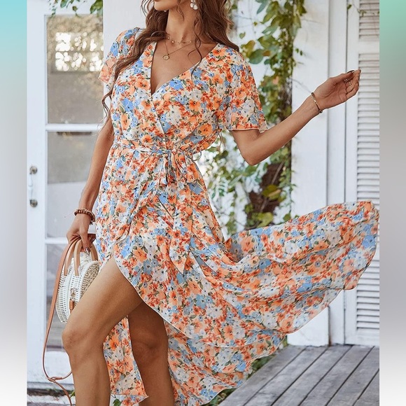 Floral wrap dress - Picture 2 of 5